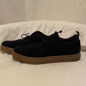 Women's Black Woolloomooloo Sneakers with Tan Sole